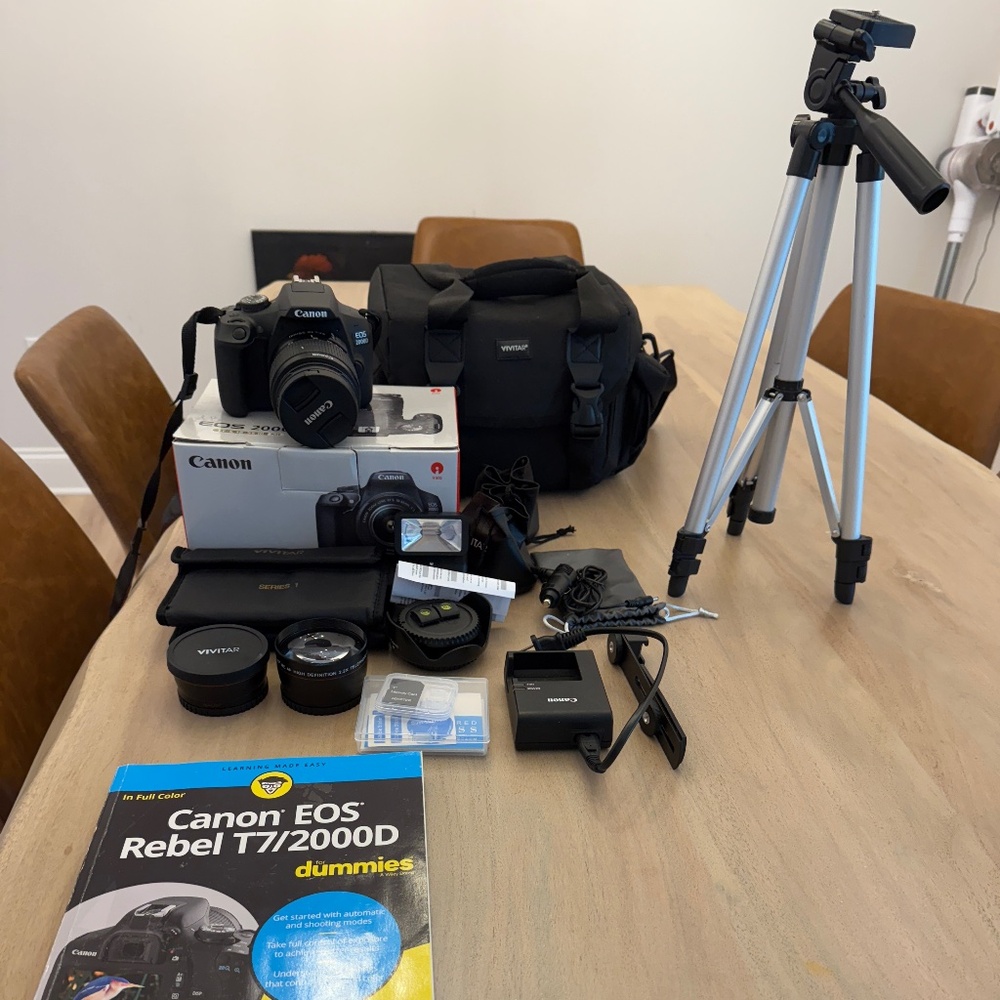 Canon EOS 2000d Camera Kit